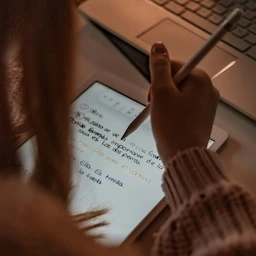 How to Humanize Spanish AI-Generated Text | A Smarter Approach